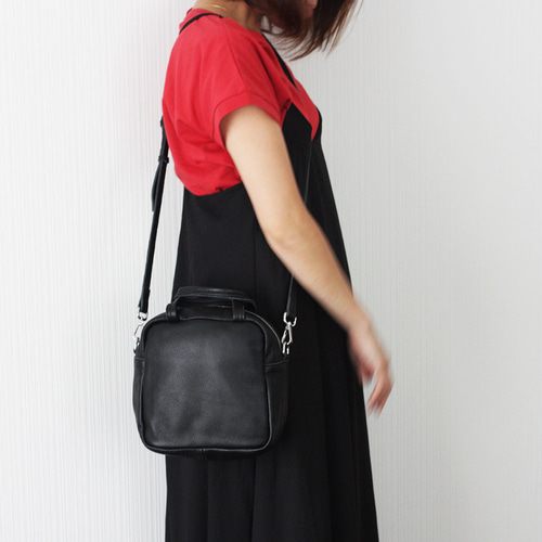 1000円OFF□ましかくバッグ ショルダーバッグ スクエア 入学式 卒業式