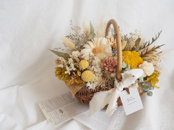 再販*ドライフラワーのナチュラルバスケットアレンジ basket arrangement 2枚目の画像