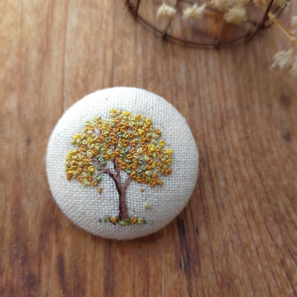 堅実な究極の 秋【紅葉の木】 刺繍ブローチ 38mm ナチュラル ブローチ wire+ その他