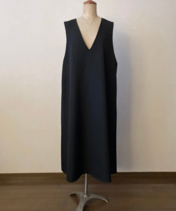 Aライン・Vネックジャンパースカート(117c丈) 2枚目の画像