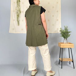 ロングベスト (カーキ グリーン) 重ね着におすすめ 体型カバー ロングジレ ポケット付き  秋色 9枚目の画像