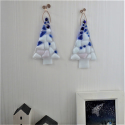 GLASSツリー「青白」２本　ウォールデコ　壁飾り　一点物　クリスマス 3枚目の画像