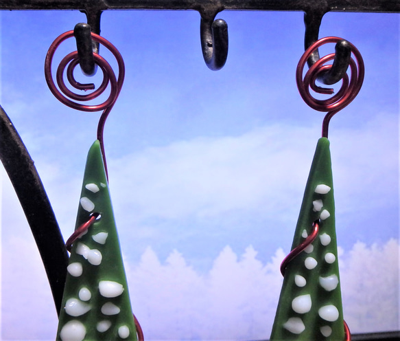 GLASSツリー「緑赤」２本　ウォールデコ　クリスマス  壁飾り　一点物　 4枚目の画像