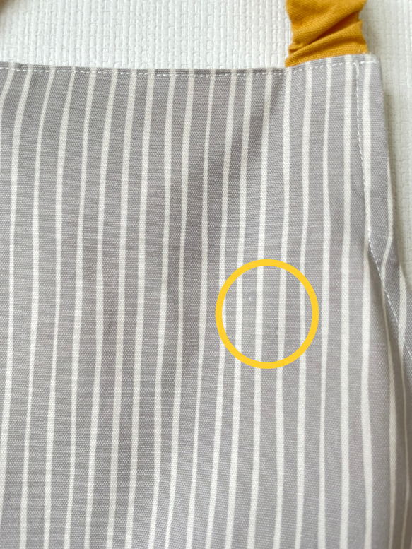 【訳あり・即納可能】北欧風のオシャレな自分で着れるキッズエプロン三角巾付き 5枚目の画像