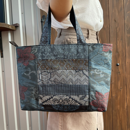 世界に一つだけの藍大島紬トートバッグ 古布 リメイク トートバッグ