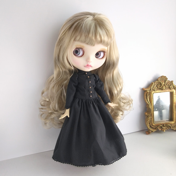 758【ブライス ワンピース 】黒のクラシカルロワンピース※ブライス 