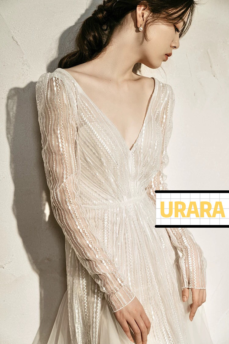 ディープV スパンコール長袖ウエディングドレス フォト 前撮り
