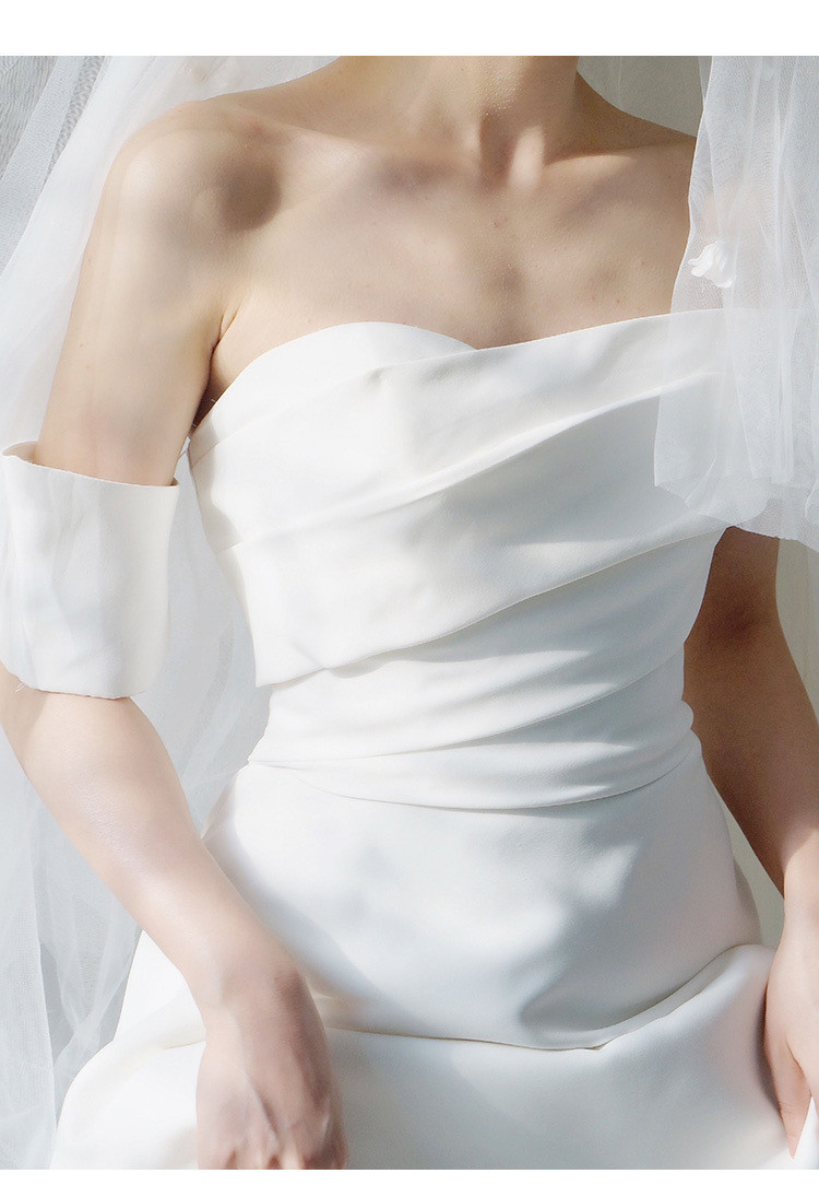 オフショルダー フレンチライトウエディングドレス