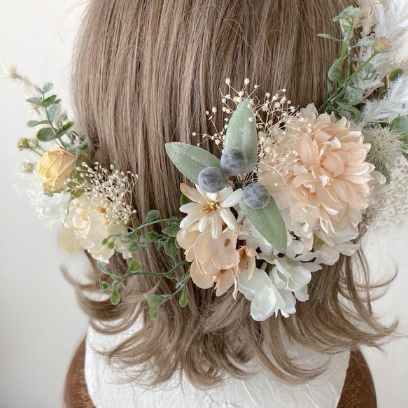 【送料無料】成人式や卒業式、結婚式におすすめの髪飾りです【金箔付】白・グリーン・ボブ・ショート・ドライフラワー・水引・花 2枚目の画像