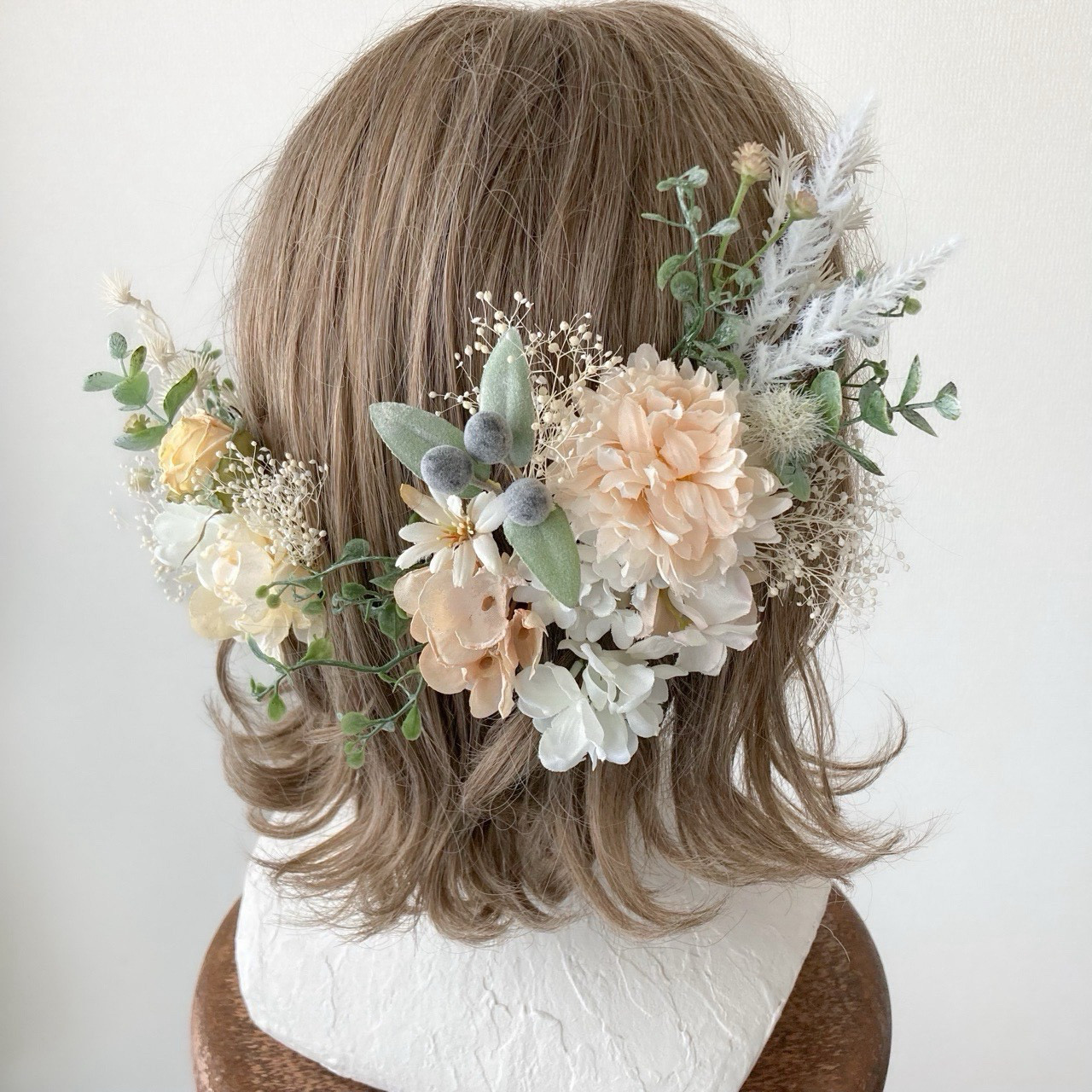 【送料無料】成人式や卒業式、結婚式におすすめの髪飾りです【金箔付】白・グリーン・ボブ・ショート・ドライフラワー・水引・花