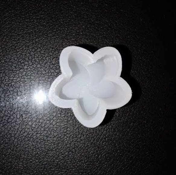 Flower silicone mold (plumeria)/花朵矽膠模具（雞蛋花） 第5張的照片