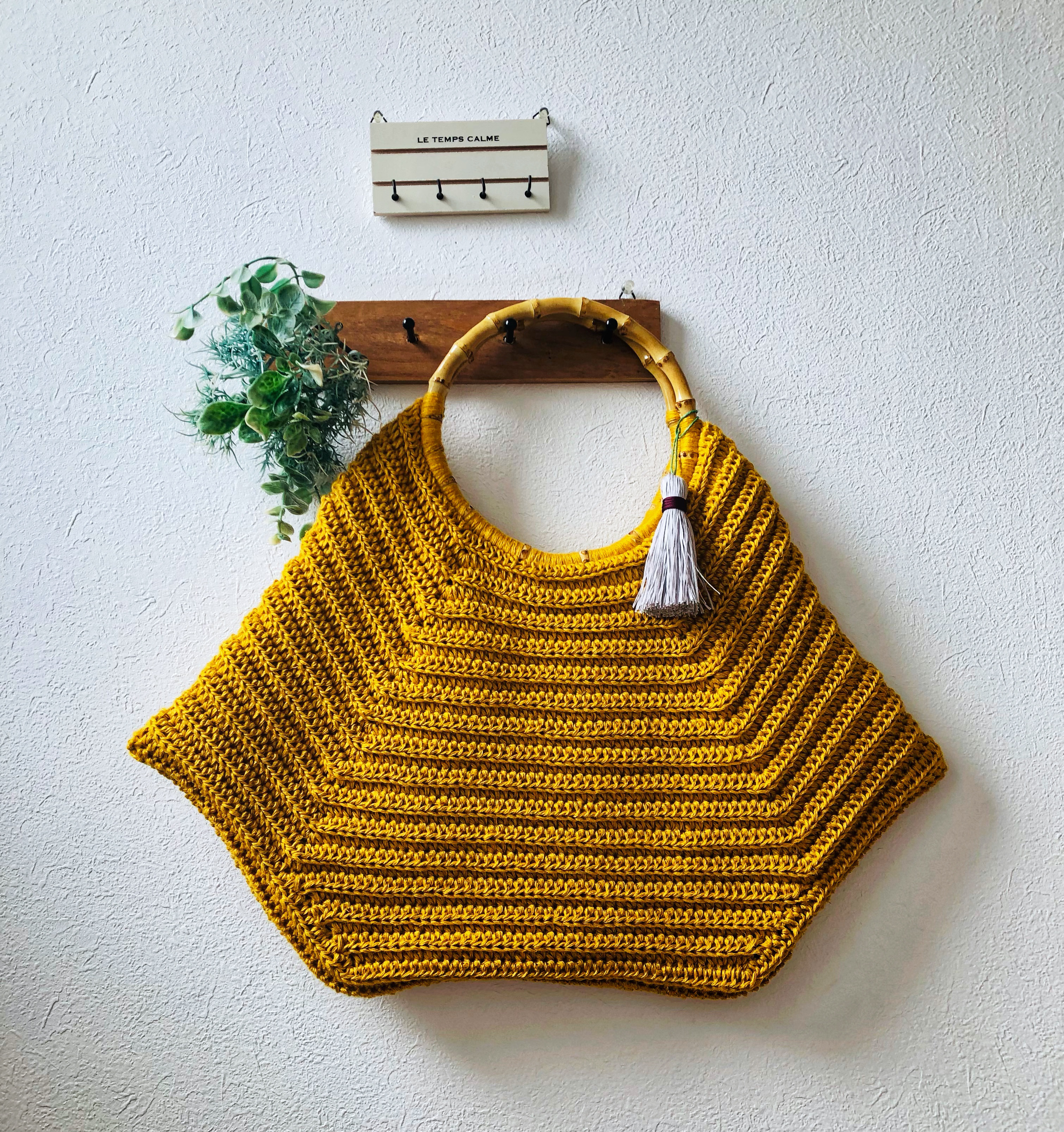 リネンのバンブーハンドルかごバッグ《マスタード》