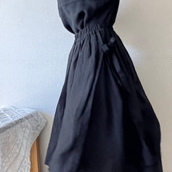 リネン.コットンの二重スカート(黒) 2枚目の画像