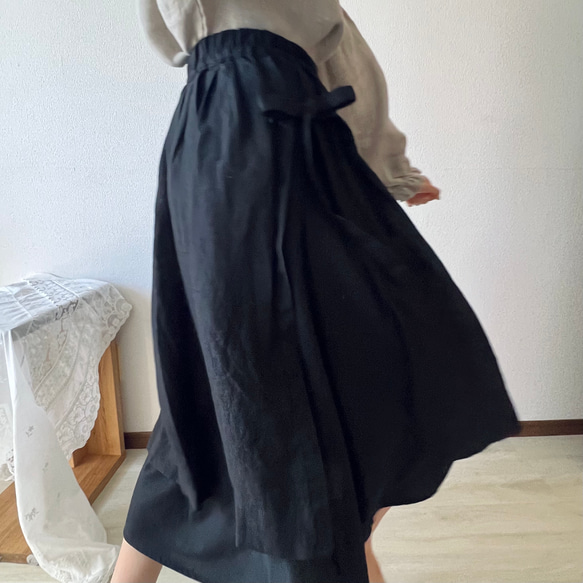 リネン.コットンの二重スカート(黒) 5枚目の画像