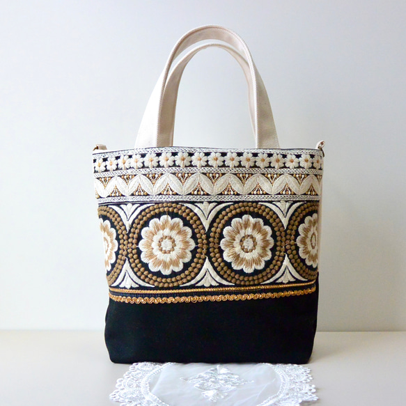 コアラ　トートバッグ　インド刺繍ハイクラスと合皮　ハンドメイド インド刺繍ハイクラスホワイト トートバッグ ハンドメイド