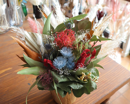 ドライフラワー★パンパス大きめ★ハンギングアレンジメント　存在感♪ パンパス入り華やかアレンジメント ドライフラワー MOOI -dried