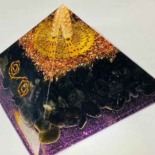 オルゴナイト ピラミッド 六芒星 歯車 幾何学模様 orgonite