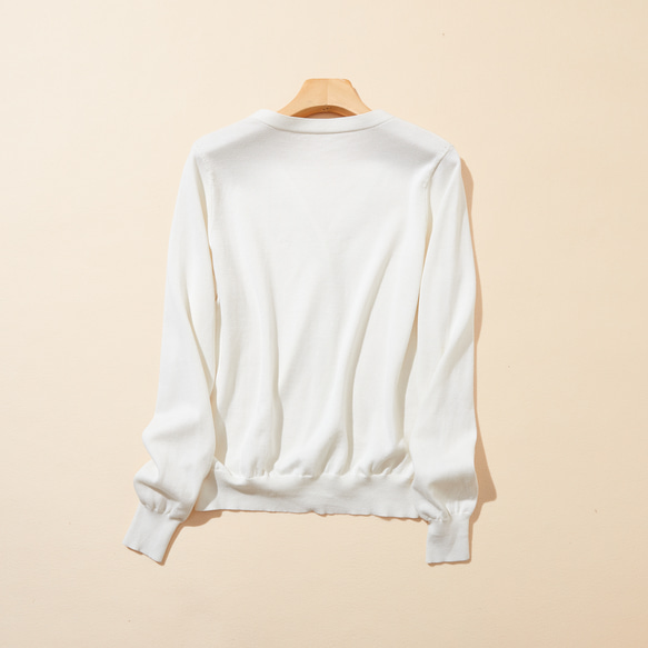 ★現貨★ 全年熱賣！ 100%純棉長袖V領開襟衫 針織系列 白色 220902-01 第10張的照片