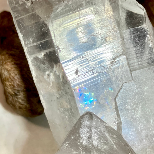 スモーキー　高品質　ブラジル ミナスジェライス州　虹　透明感 スモーキークォーツ 原石 煙水晶 セルフヒールド ブラジル ミナス