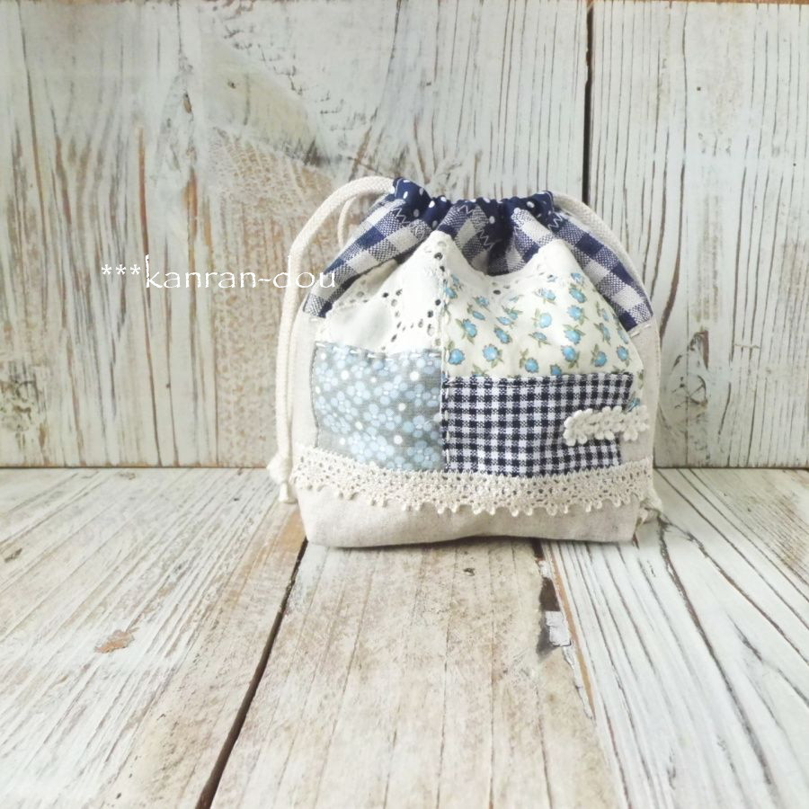 新作＊【送料無料】パッチワーク巾着＊リネンナチュラル・刺繍＆レース