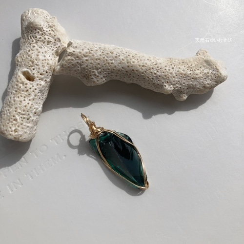 14kgf】アンダラクリスタル ブルーグリーン エメラルドシフト ＊透明性