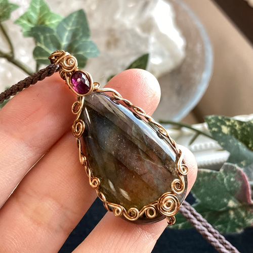 神秘のレインボー✴︎マルチカラーラブラドライトのワイヤージュエリー 神秘のレインボー✴︎マルチカラーラブラドライトのワイヤー