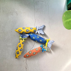お魚さんのミニキッカー_南仏（キャットニップ入り）　キッカー　ケリケリ　ねこのおもちゃ　キャットトイ 2枚目の画像
