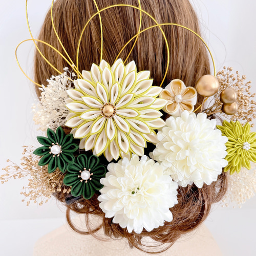 髪飾り ちりめん細工 つまみ細工 成人式 和装 ゴールド 緑 振袖