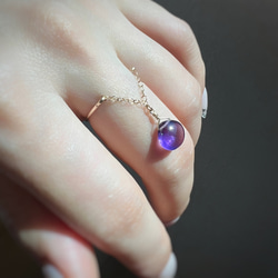 [14KGF] 靚麗色彩♡紫水晶鏈條搖擺戒指 第3張的照片