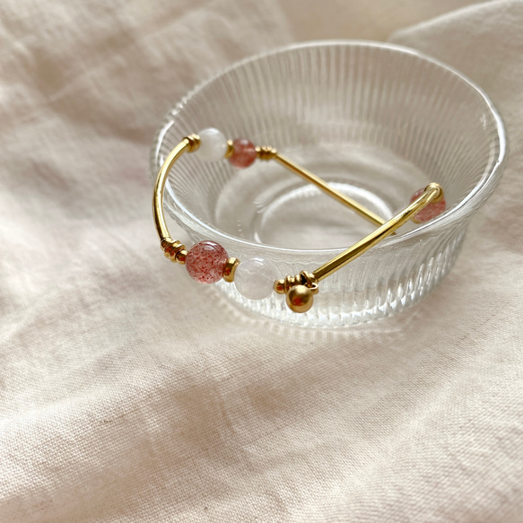 小情人-草莓晶 黃銅手環 第3張的照片