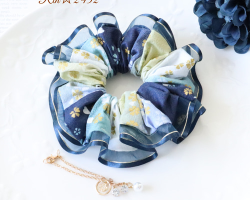 和柄】ラメ入り☆高級感のある幅広のリボンを付けた舞い散る桜の