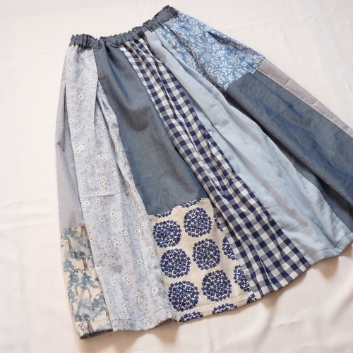 お気に入り布のパッチワークスカート ロングスカート（マキシ丈