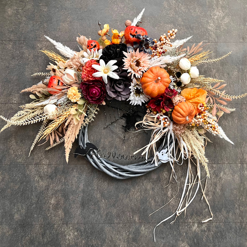 ✴︎特大ハロウィンリース✴︎フラワーリース　秋リース　アーティフィシャルフラワー ✴︎特大ハロウィンリース✴︎フラワーリース秋リースアーティ