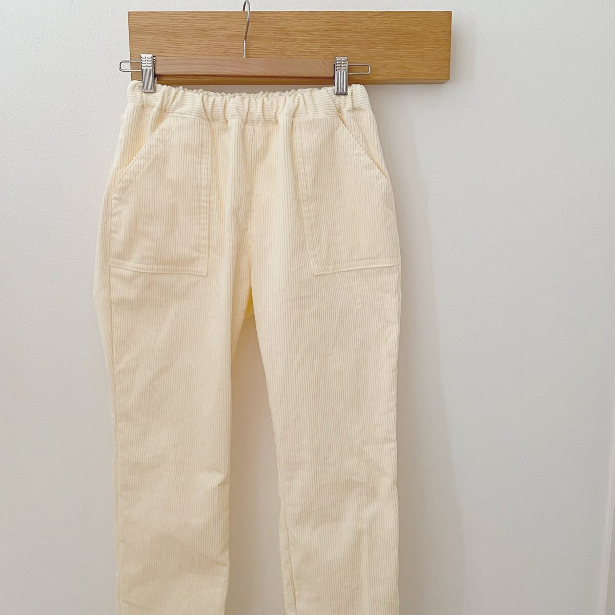 コーデュロイのテーパードパンツ＊オフホワイト【受注製作】