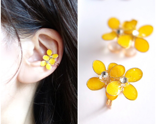 山本 イヤーカフ ゴールド 金具 押し花 立体乾燥花 e651a0d19ac82fd74c1723e6307599