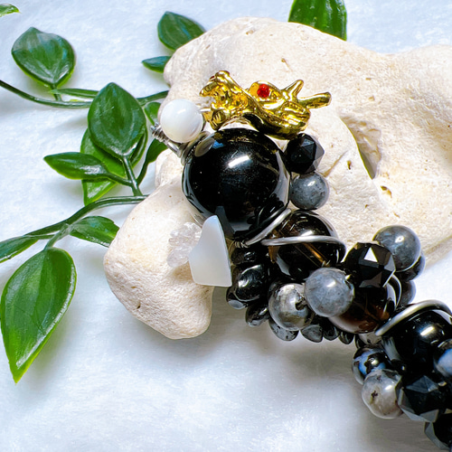 珍品希少❇龍神様の目❇黒龍王⭐魔除け⭐厄除け⭐破邪⭐お守り⭐龍の目⭐霊石 珍品希少❇龍神様の目❇黒龍王⭐魔除け⭐厄除け⭐