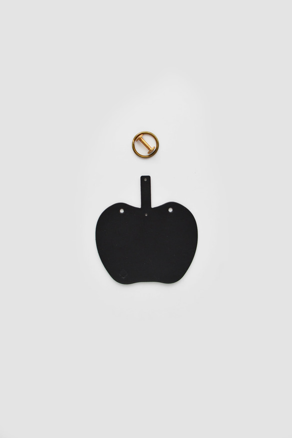 りんごのキーケース 本革 イタリアンレザー 本革 真鍮 [MOLVAR] 1枚目の画像