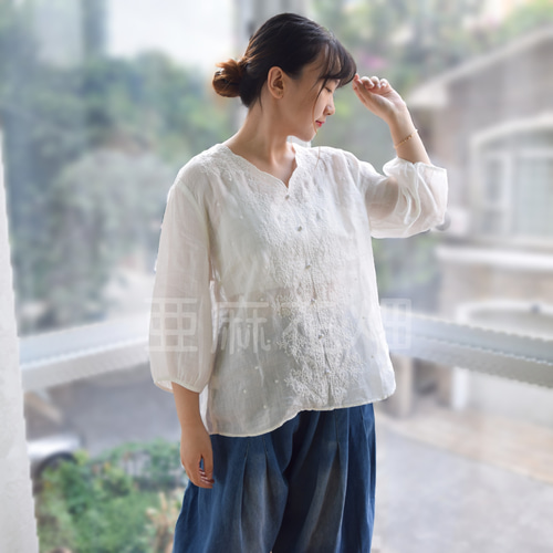 新品タグ付き DRESSTERIOR 麻 リネン ブラウス 半袖 刺繍 ホワイト 新品タグ付き DRESSTERIOR 麻 リネン ブラウス 半袖 刺繍 ホワイト