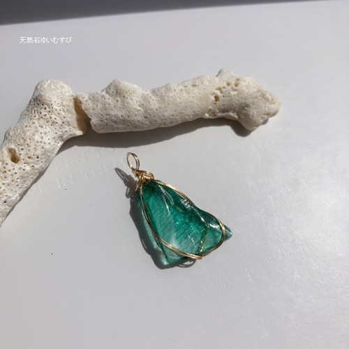 14kgf】アンダラクリスタル ブルーグリーン エメラルドシフト ＊透明性