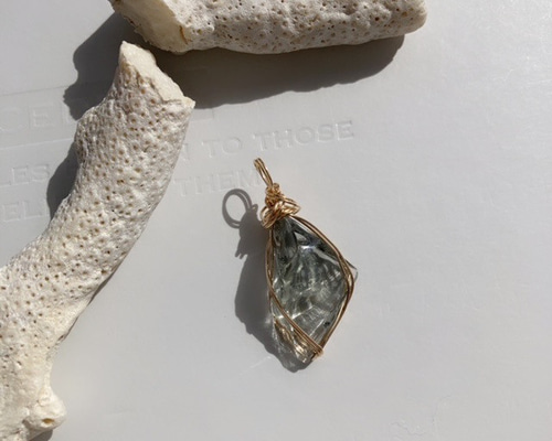 14kgf】アンダラクリスタル アダマンティン ＊光の宝石＊ ペンダント