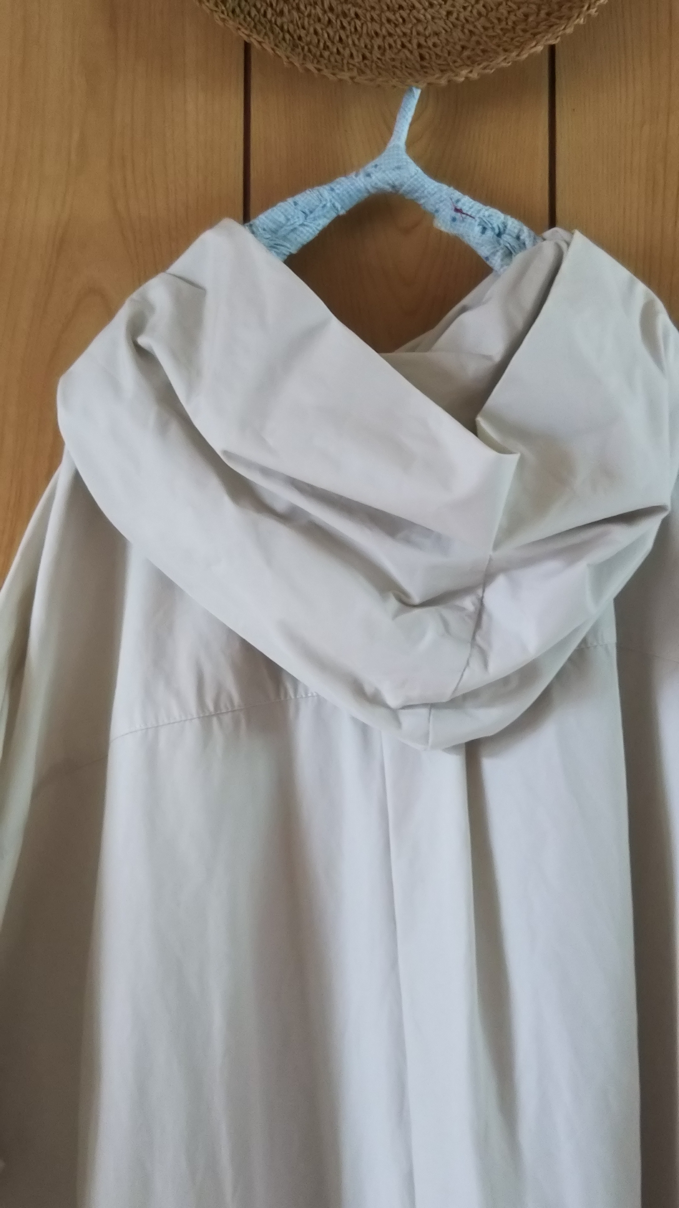 フードワンピース