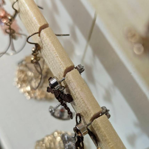 たくさん収納出来る壁掛けアクセサリーケース(ミラー付き) 壁掛け