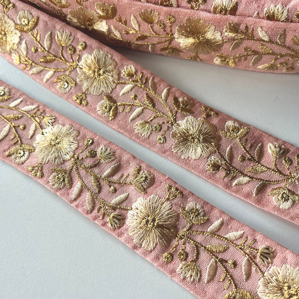 【50cm】インド刺繍リボン　ピンク　シルク　SS458 2枚目の画像