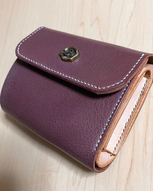 ヌメ革 二つ折り財布 カード収納11枚 レザーカービング ハンドメイド