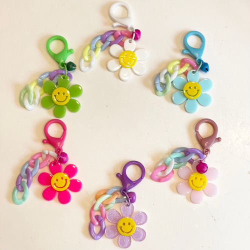 【STICKY ZOO】 スマイルフラワー チャーム キーホルダー 送料込 SMILE FLOWER CHARM – Sticky Zoo®