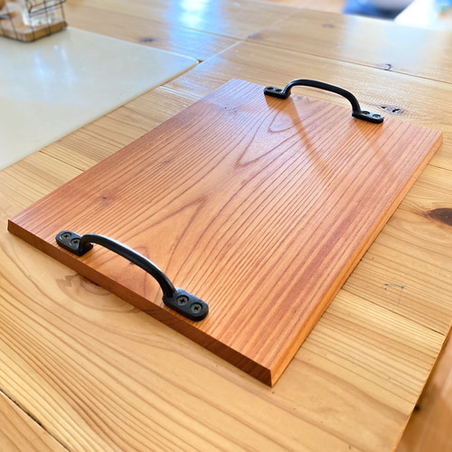 けやきトレイ　手作り木工 欅 （けやき）の トレー アイアン 取手付き お盆・トレイ Home crafted