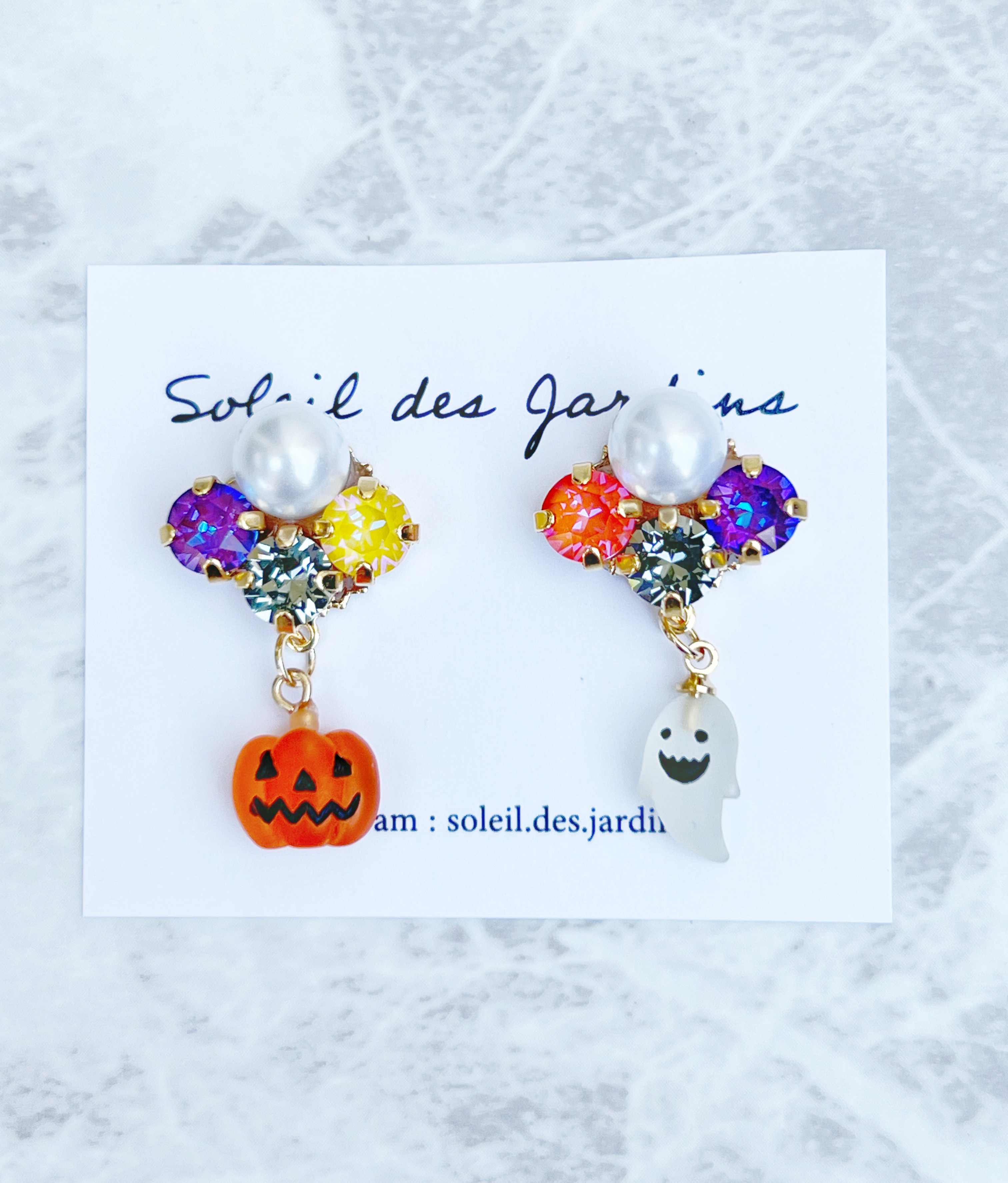 Halloween♡おばけにゃんこ♡ピアス/イヤリング✩.*˚ 築き上げ