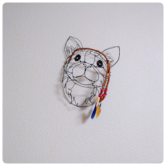 ワイヤーアート　ヘアバンドをつけた猫ちゃん 5枚目の画像