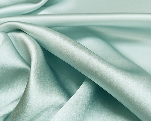 皇室献上品 やままゆ絹毛布 千宗室銘々 瑞絹 寿 シルク100％毛布✨️silk 楽天市場】【9/15迄クーポン配布中！】 絹 シルク 100% スカーフ