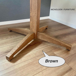 ヴィンテージ風　正方形ダイニングテーブル　木製一本脚　カフェテーブル  ミーティングテーブル［ 定番品・受注生産 ］ 8枚目の画像